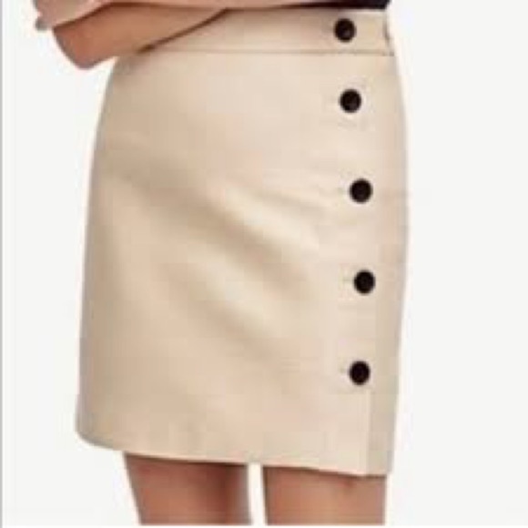Ann Taylor Women’s Cream Textured Skirt with Button-Detailed Skirt - Picture 2 of 14